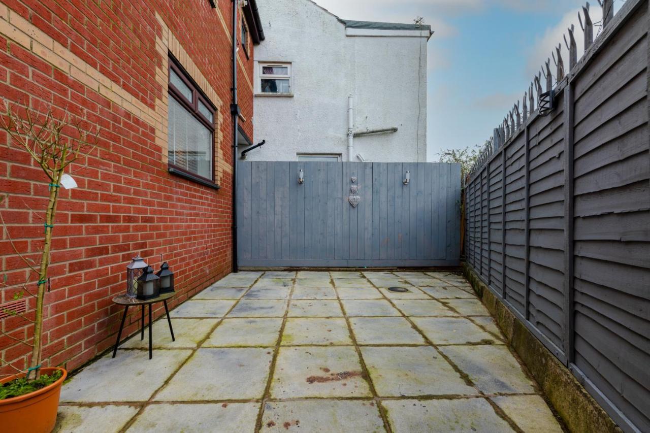 Stayright- 2 Bedroom House, Centrally Located & Close Walk To City Centre Cardiff Zewnętrze zdjęcie