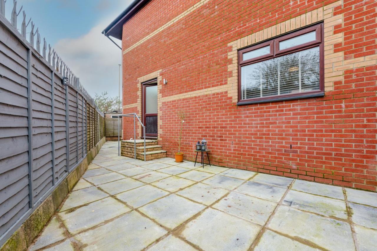 Stayright- 2 Bedroom House, Centrally Located & Close Walk To City Centre Cardiff Zewnętrze zdjęcie